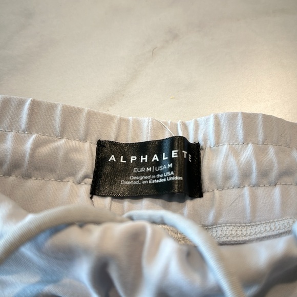Alphalete shorts - Picture 4 of 5